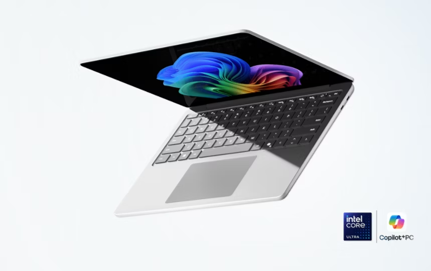 Surface Laptop 13-дюймов для бизнеса, который рекламируется как Copilot+ ПК, несмотря на наличие варианта с 8 ГБ ОЗУ