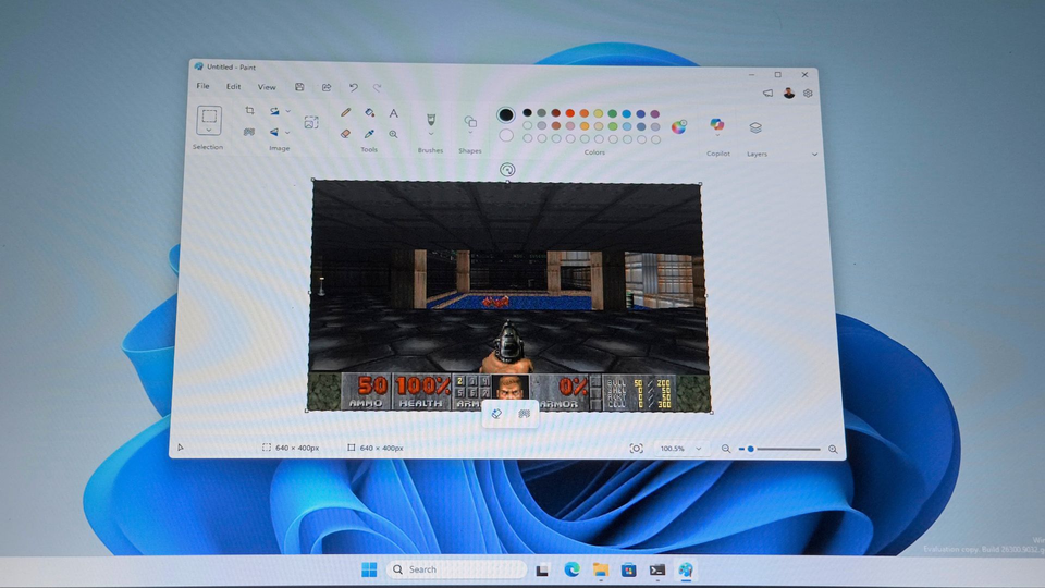 Запустили DOOM в MS Paint на Windows 11, перехватив системный буфер обмена. Это действительно работает