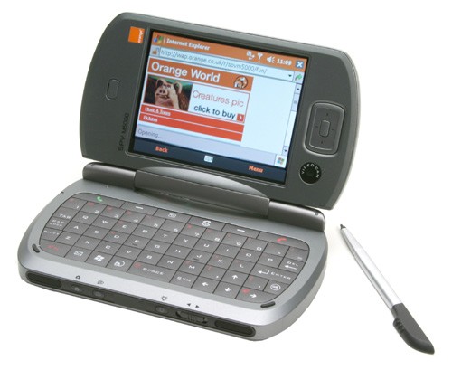 Orange SPV M5000, также известный как UTC Universal, первый 3G Pocket PC. Аппарат стоил очень дорого и весил 280 граммов
