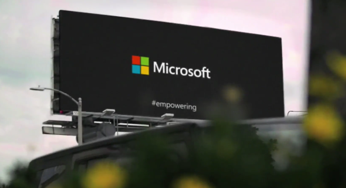 Microsoft на рекламном щите