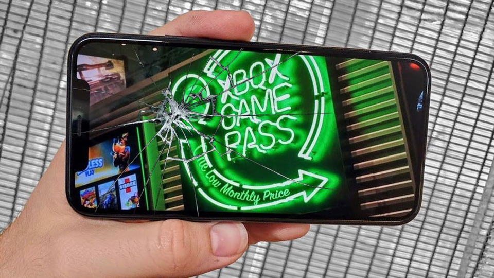 Почему Xbox продолжает делать ставку на Game Pass, хотя главы студий его "ненавидят"